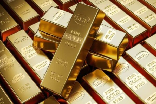 सोन्याच्या भावात प्रचंड घसरण, 2% पेक्षा जास्त खाली; आजचा दर किती आहे?