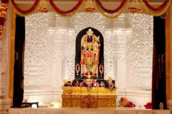 रामलला यंदा आंब्याच्या सरबतात रमले; उन्हाळ्यामुळे नैवेद्यात बदल, कधी लस्सी-कधी ताकाचा समावेश